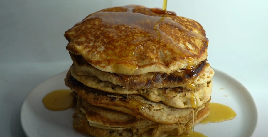 Vegan banana pancakes, gluten-free